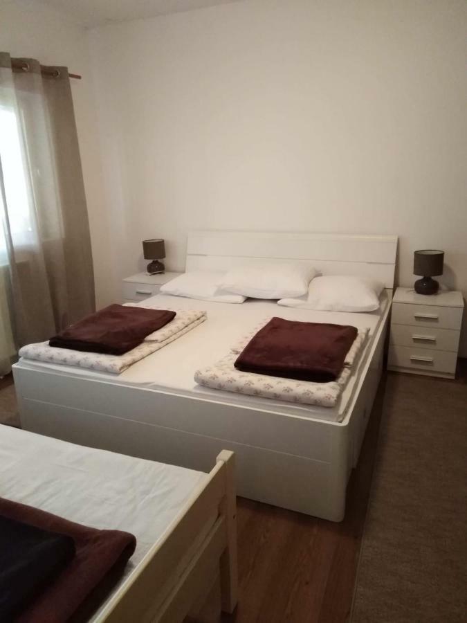 Guest House Sumski Dvor Vrhovine Екстериор снимка