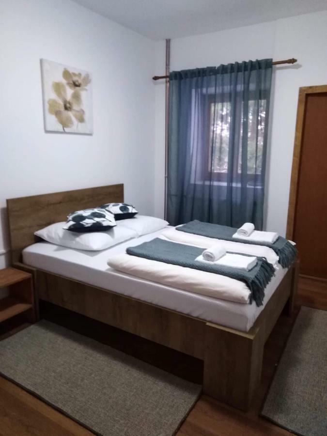 Guest House Sumski Dvor Vrhovine Екстериор снимка