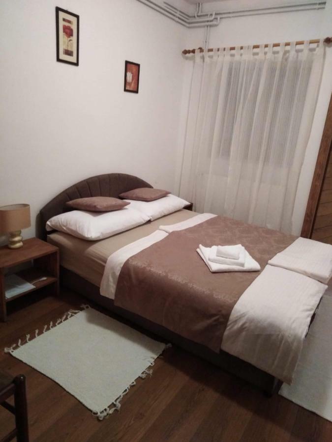 Guest House Sumski Dvor Vrhovine Екстериор снимка